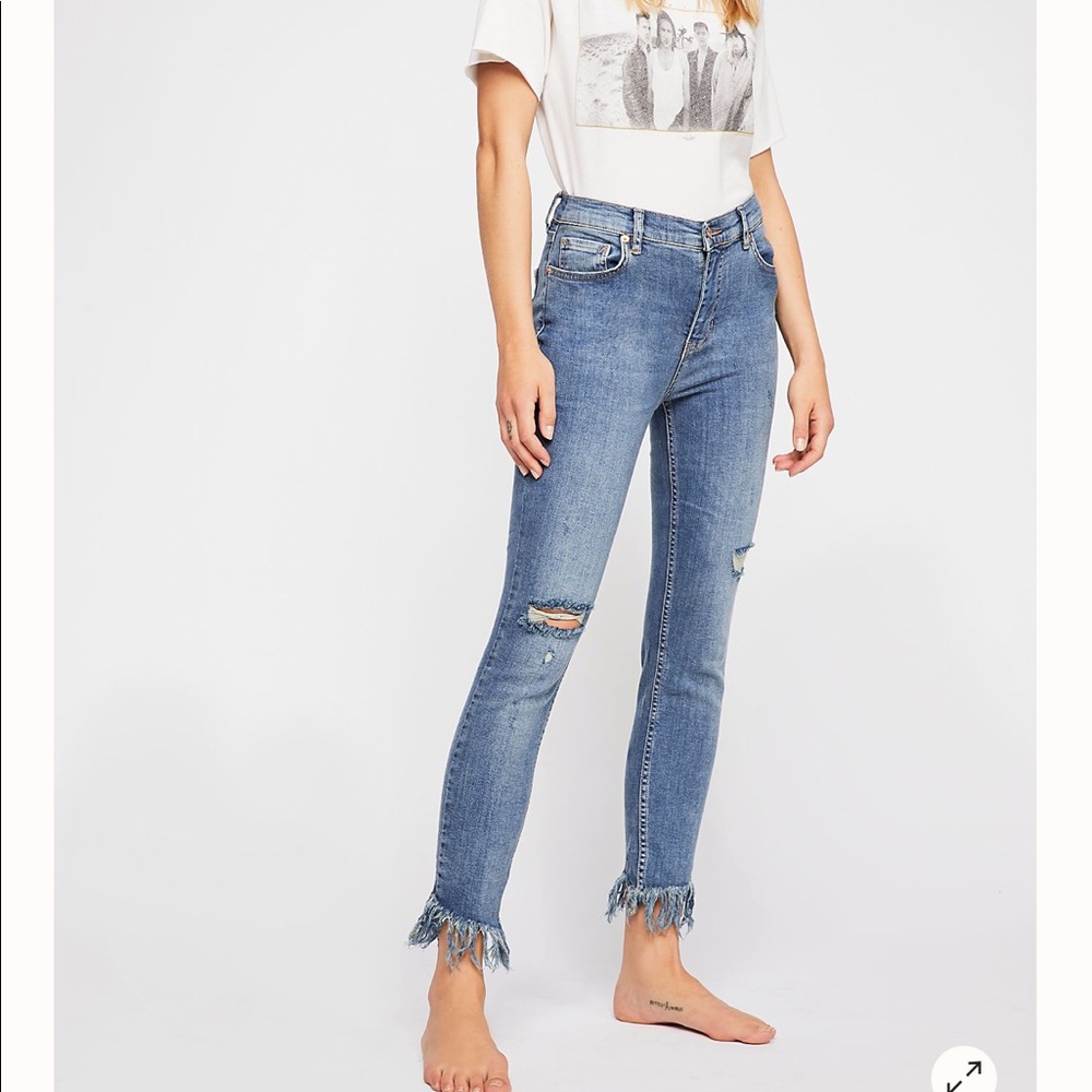 Great Heights Frayed Skinny Jeans, size 28